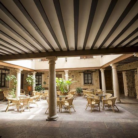 Hospederia Real Casona La Beltraneja Hotel Belmonte  Luaran gambar